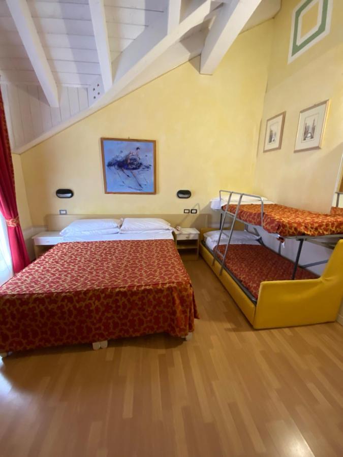 Hotel Montepizzo Lizzano In Belvedere Bagian luar foto